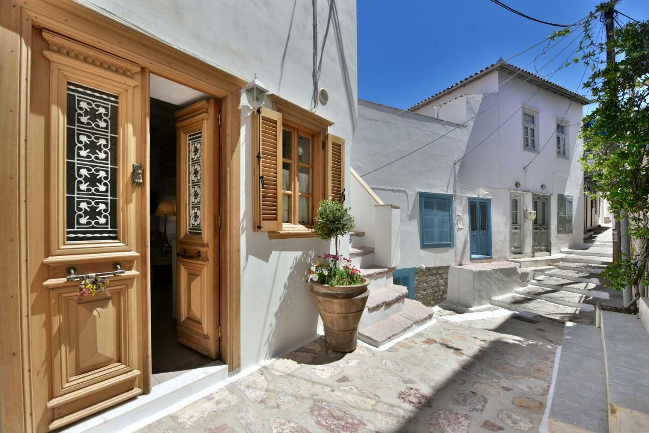 Lelas House Apartment Hydra  Exterior photo